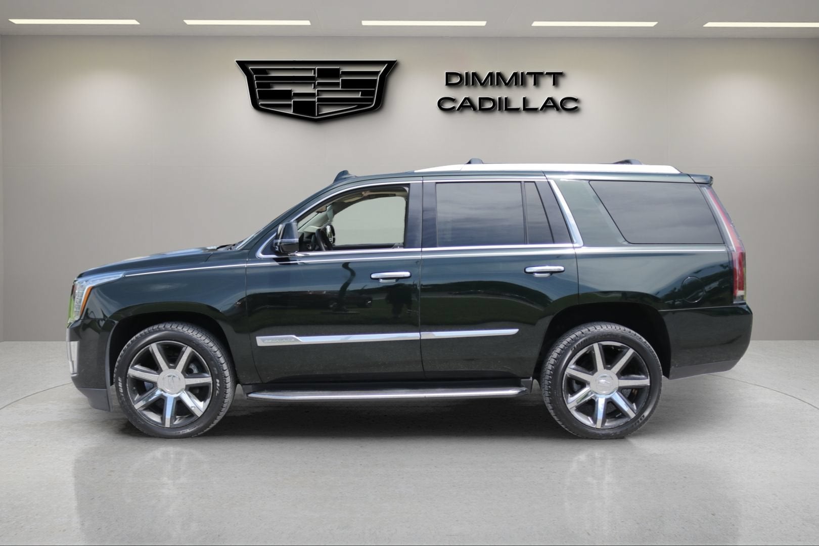 2016 Cadillac Escalade Luxury Collection