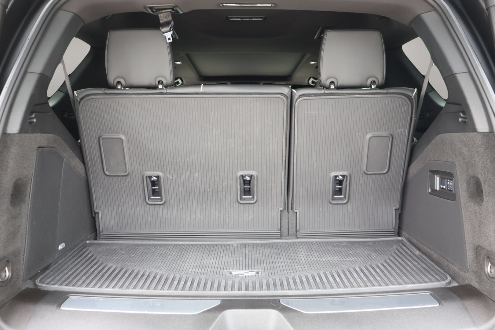 2025 Cadillac Escalade Premium Luxury