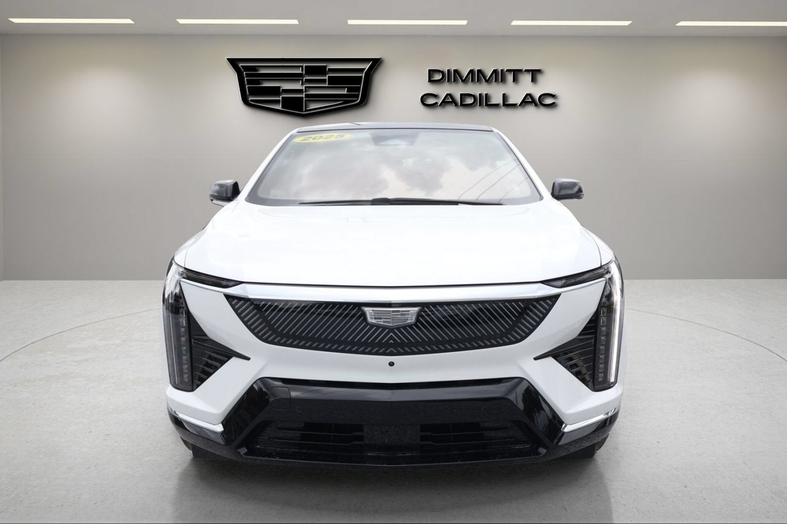 2025 Cadillac OPTIQ Luxury 2