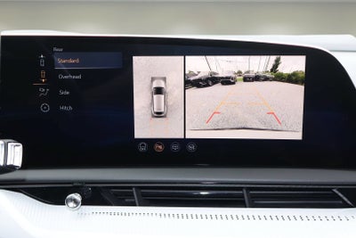 2025 Cadillac OPTIQ Luxury 2