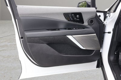 2025 Cadillac OPTIQ Luxury 2