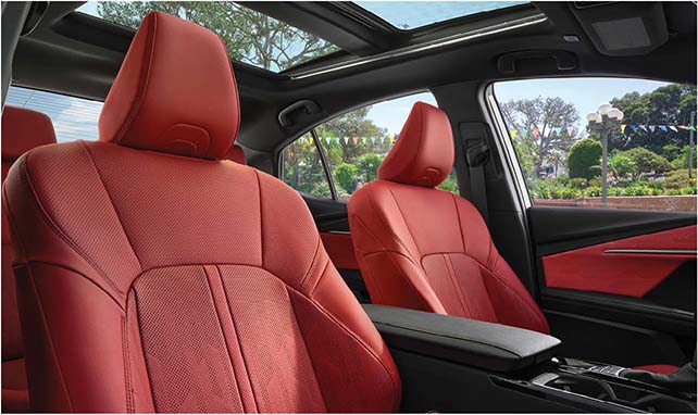 Front seats with luxury materials of red color