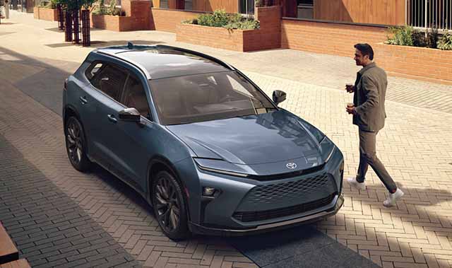 Person admiring the new Toyota Signia