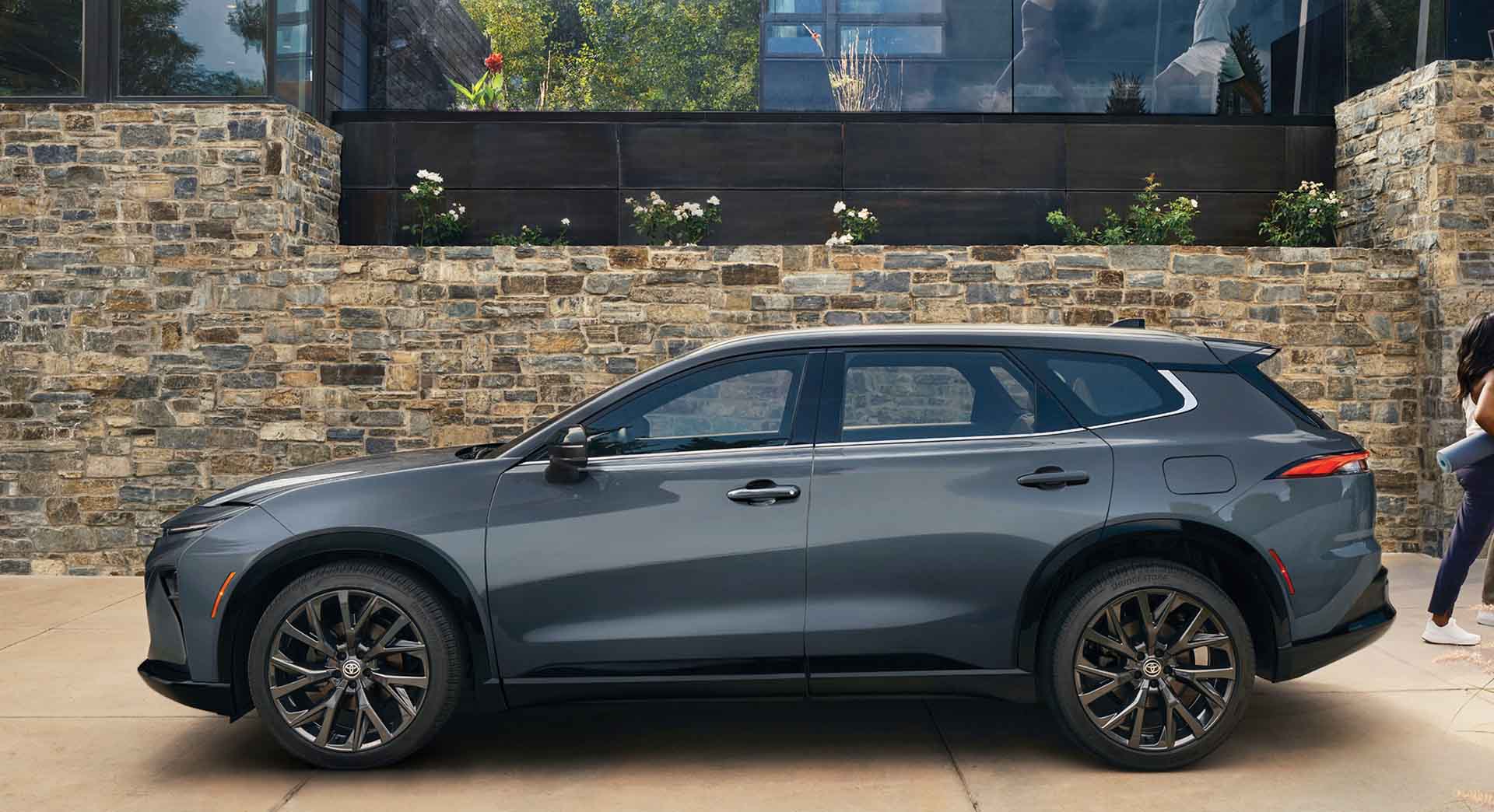 Parked Signia outside of luxury apartments