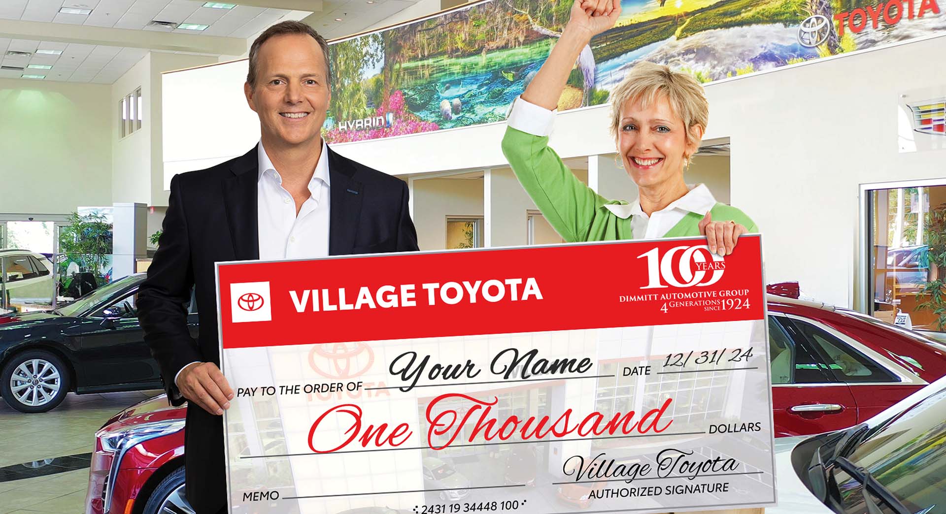 Coach Jon Cooper and customer holding up a winnings check